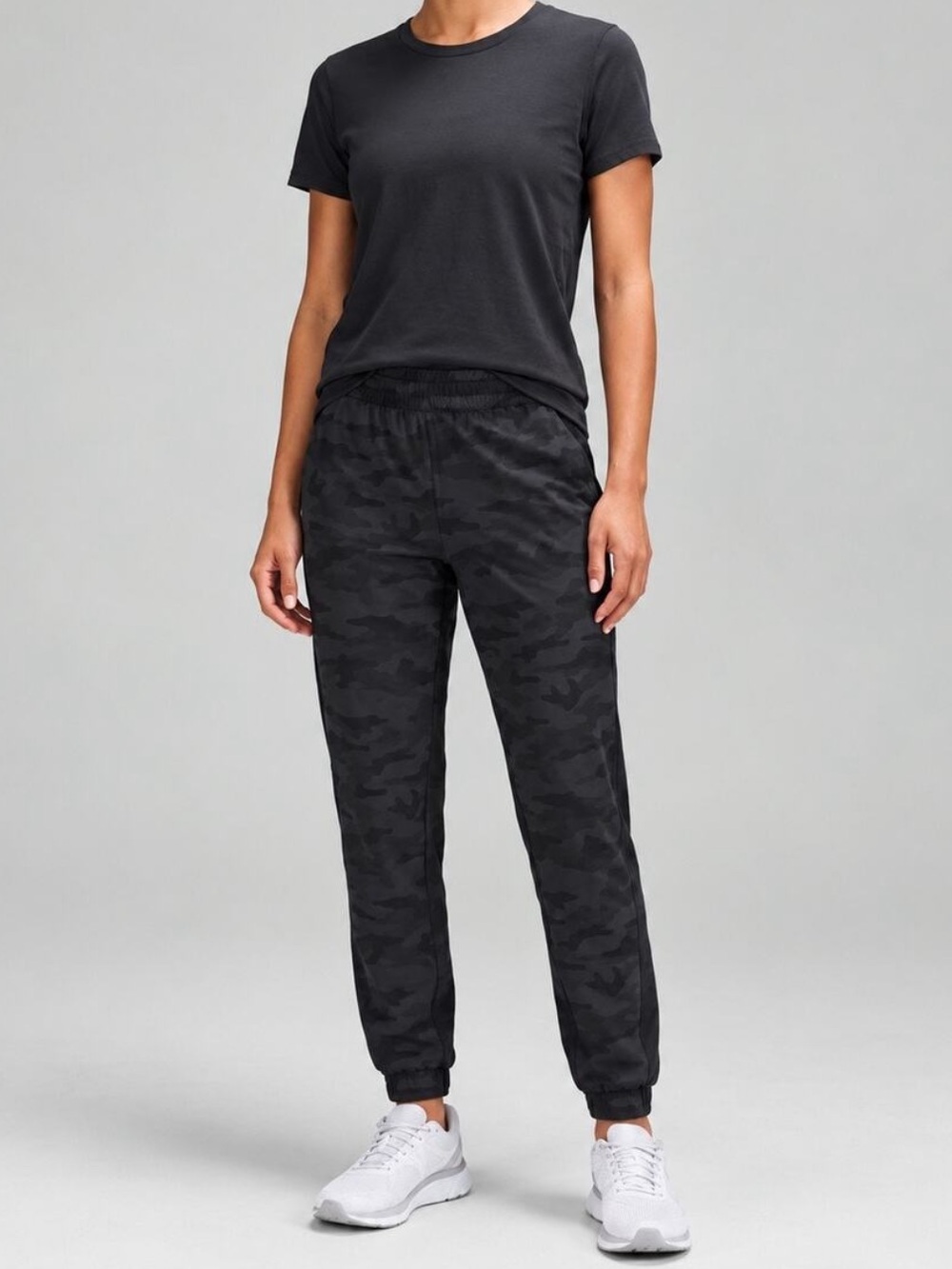 Athleta Brooklyn Lined Camo Jogger Pants Zip Pockets 985549 Women's 6 Tall Black